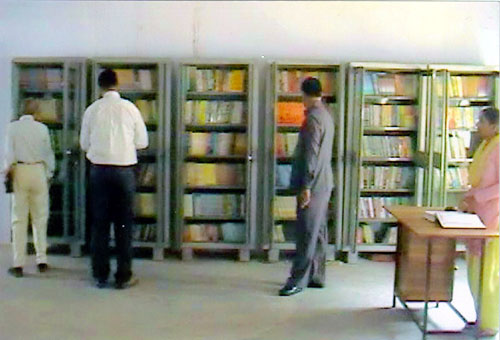 Kalindi College - Library