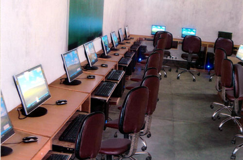 Kalindi College - Computer Lab