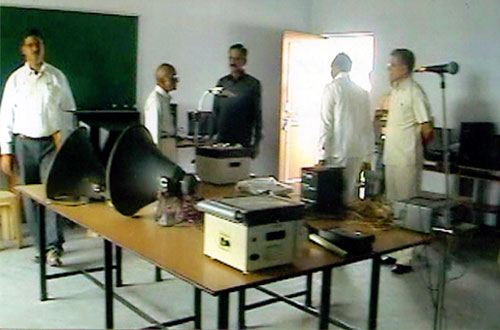 Kalindi College - Classroom with Audio Visual System s and OHP
